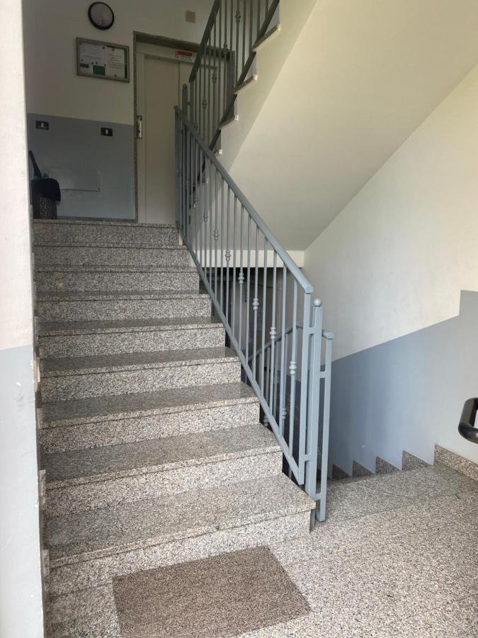 Casatella - Monolocale Con Balcone Vidigulfo Exterior photo